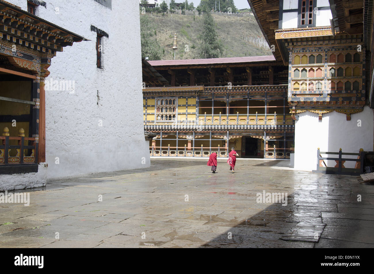 Vista interna del Rinpung Dzong, Drukpa Kagyu monastero Buddista, Paro, Bhutan Foto Stock