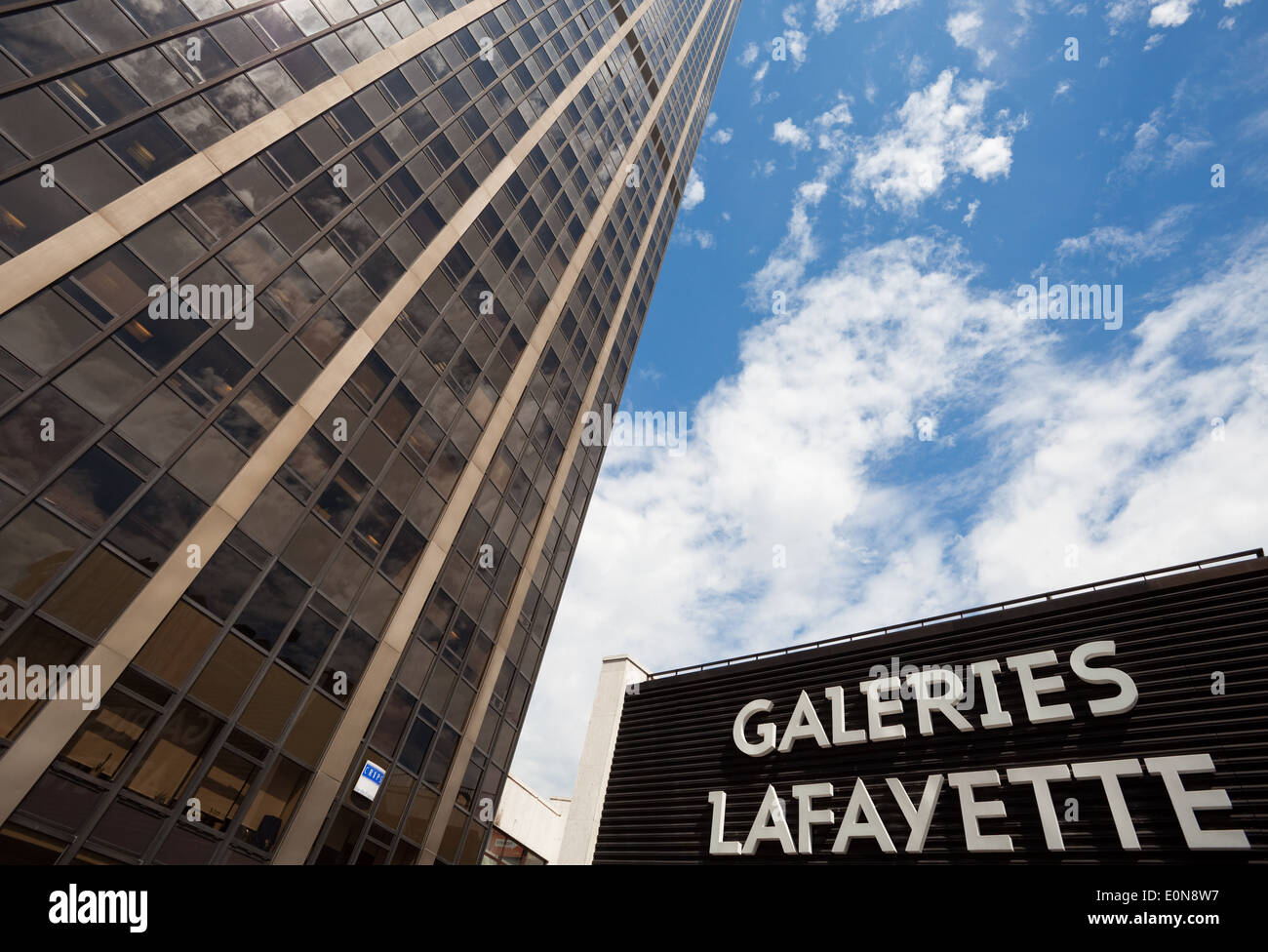 Tour Maine-Montparnasse, Parigi, Frankreich - Tour Maine-Montparnasse, Parigi, Francia Foto Stock