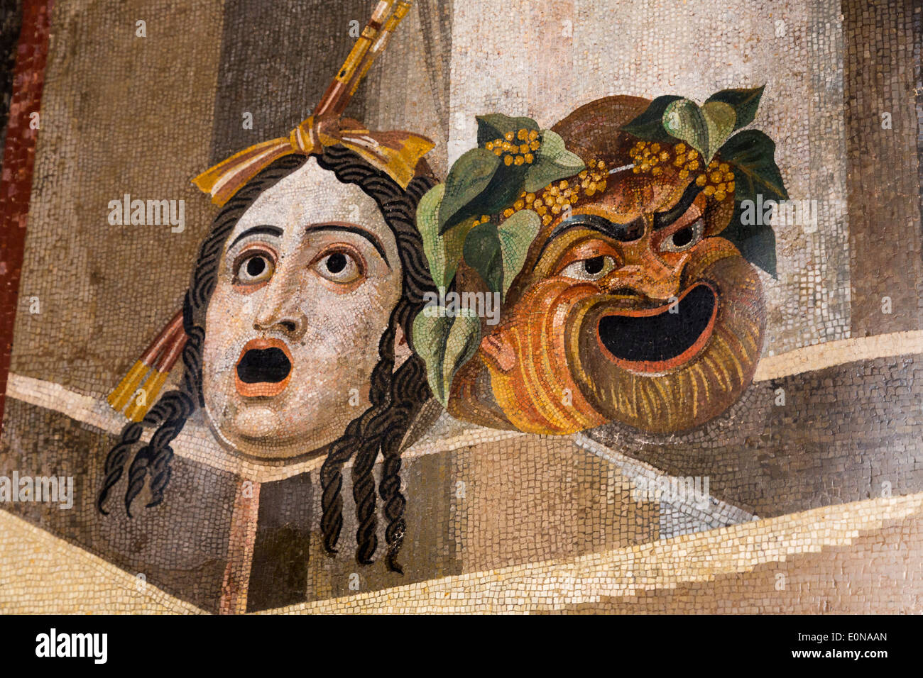 Mosaico con maschere teatrali, musei Capitolini di Roma, Italia Foto Stock