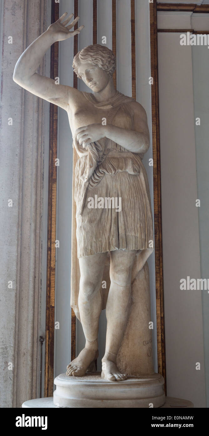 Statua di Amazzone ferita firmata da Sosikles, Musei Capitolini di Roma, Italia Foto Stock