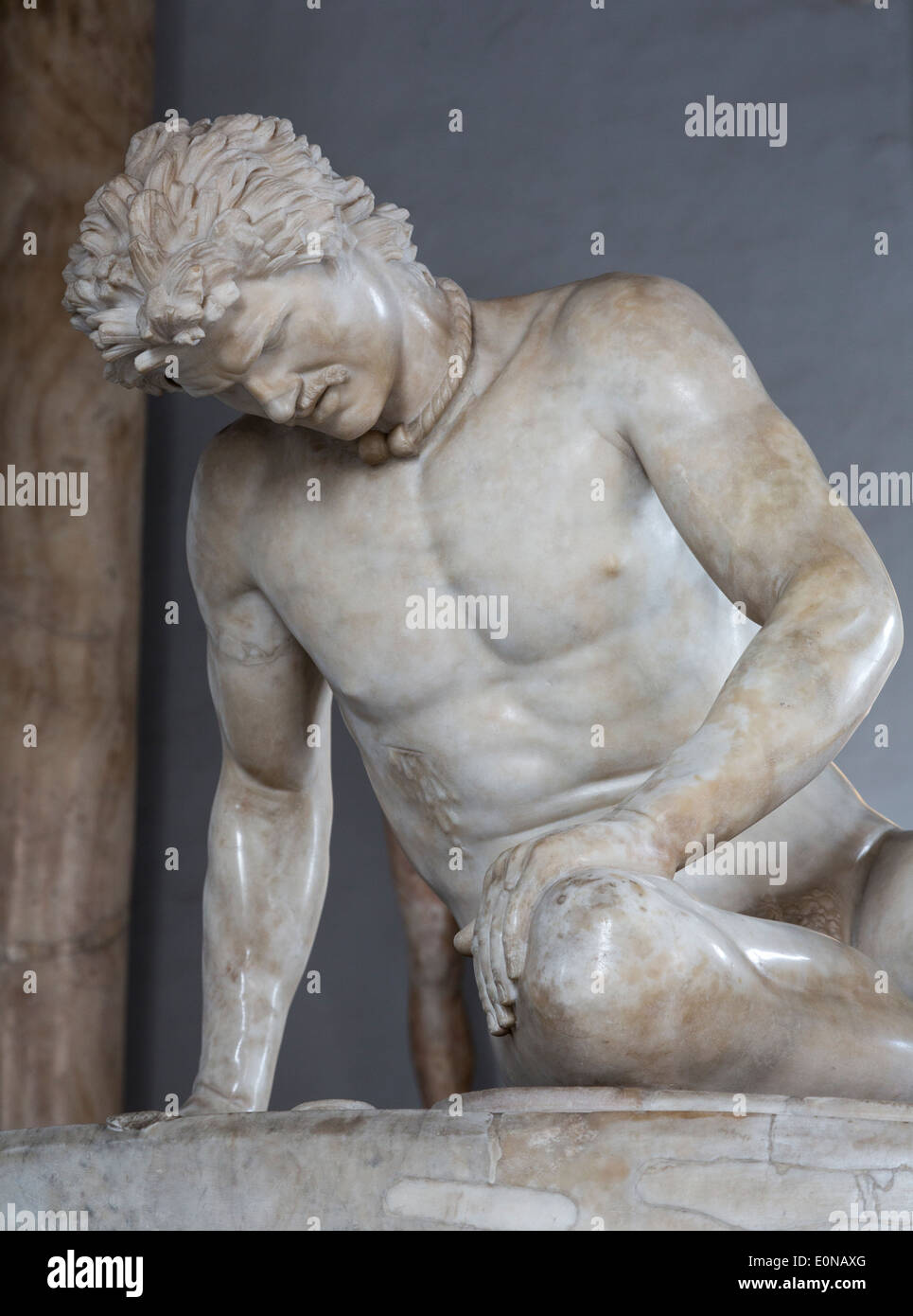 Dettaglio della Statua del Galata Capitolino, Musei Capitolini di Roma, Italia Foto Stock