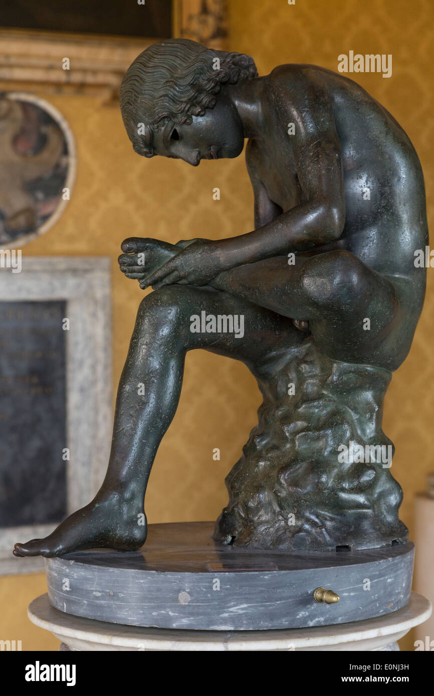 Ragazzo con Thorn, chiamato anche fedele (Fedelino) o Spinario, Palazzo dei Conservatori, Musei Capitolini di Roma, Italia Foto Stock