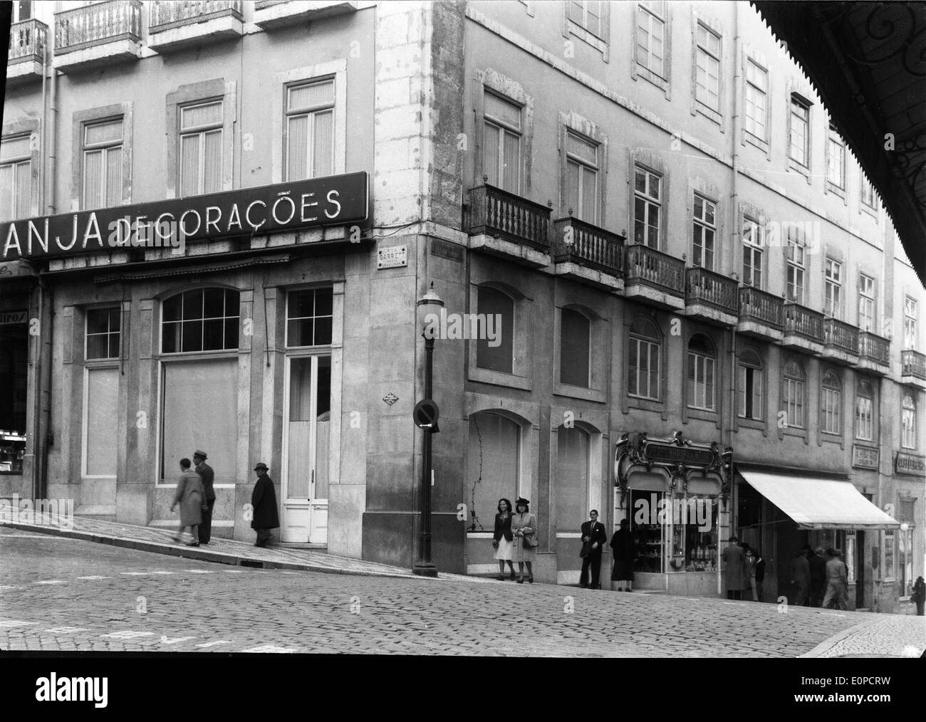 La mostra commemorativa per il decimo anniversario del terzo Reich, tenutasi a Lisbona tra il 1943 e il 1944, presentò una panoramica storica dell'influenza e della propaganda della Germania nazista in quel periodo. Foto Stock