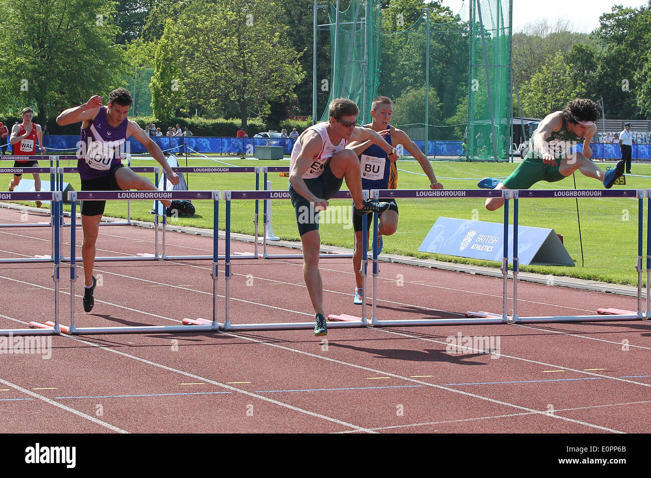 La Loughborough, Regno Unito. 18 Maggio, 2014. Englands Lawrence Clarke vince la 110 metri ostacoli in 13.56 secondi durante la Loughborough Internazionali di atletica leggera incontro presso Luniversita di Loughborough. Credito: Azione Sport Plus/Alamy Live News Foto Stock