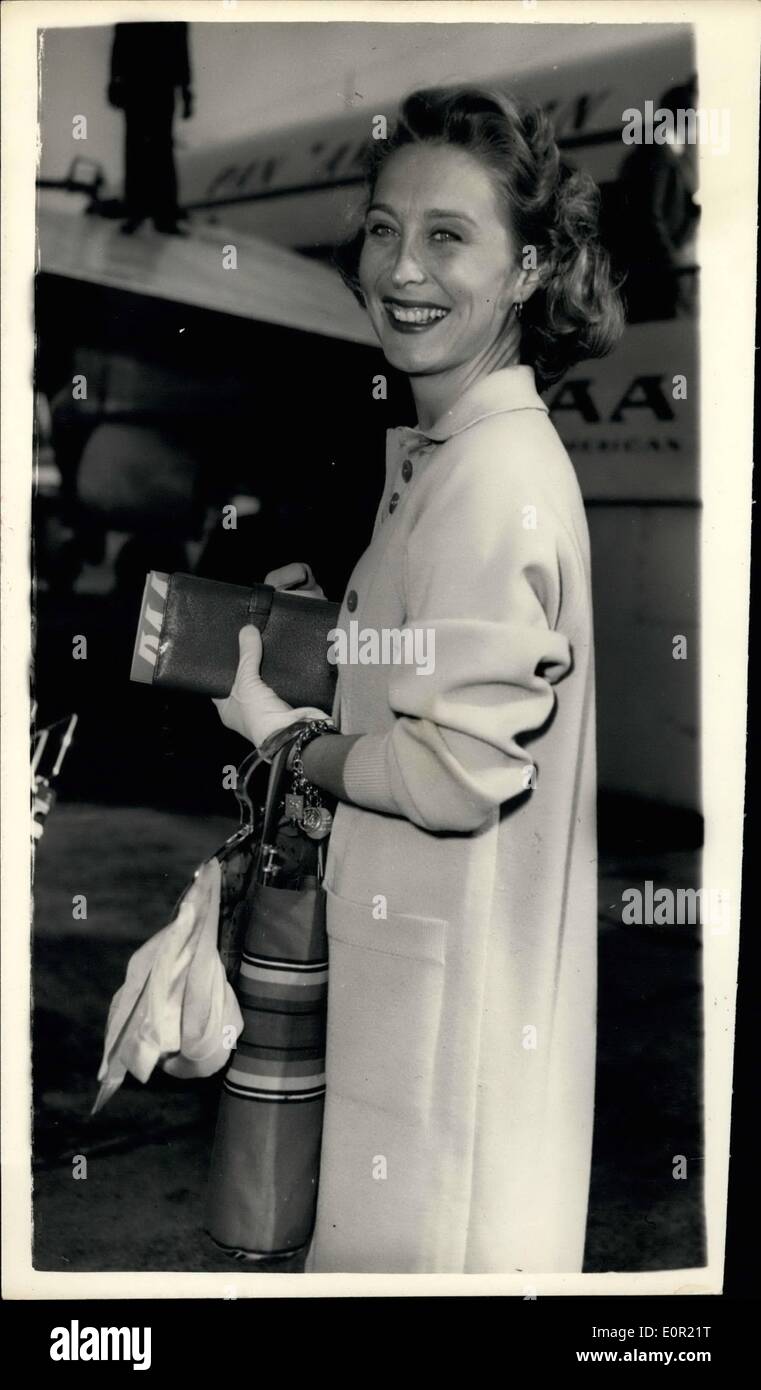 Sett. 09, 1957 - Betty Garrett arriva: Immagine mostra: Betty Garrett, moglie di American film star Larry parchi, raffigurata a Londra Foto Stock