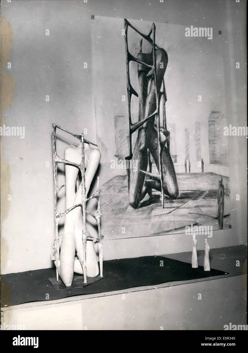 Gen 01, 1958 - L'Ignoto prigioniero politico l'Institute of Contemporary Arts di Londra ha promulgato un concorso per un Foto Stock