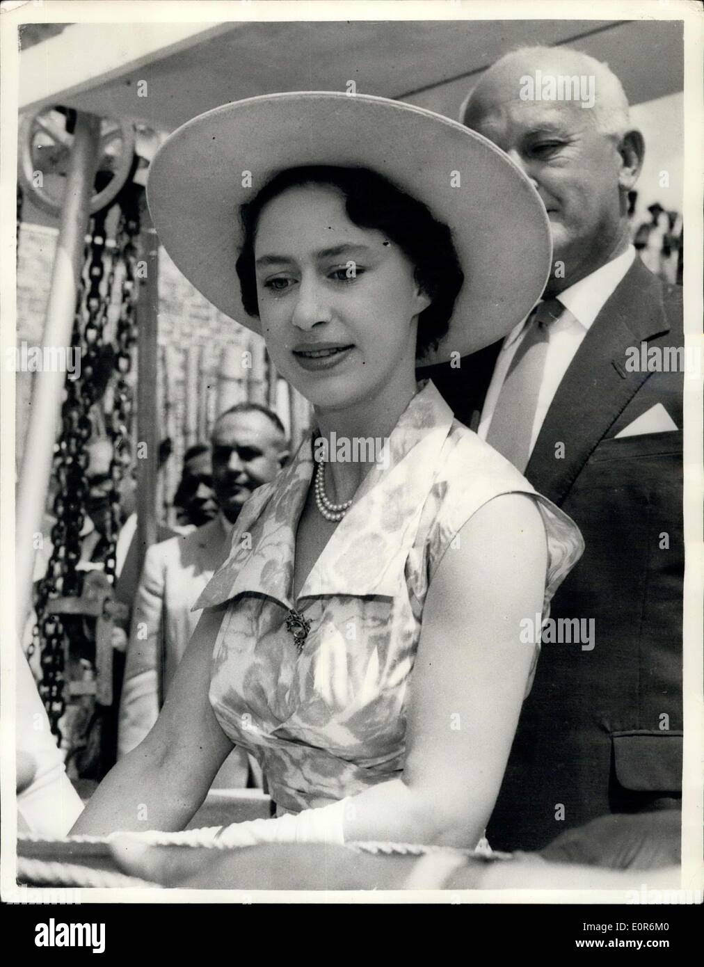 Apr. 28, 1958 - 28-4-58 foto originale Ã¢â'¬â€oe La principessa Margaret sulla West Indies tour. La foto mostra: la principessa Margaret è in un Foto Stock