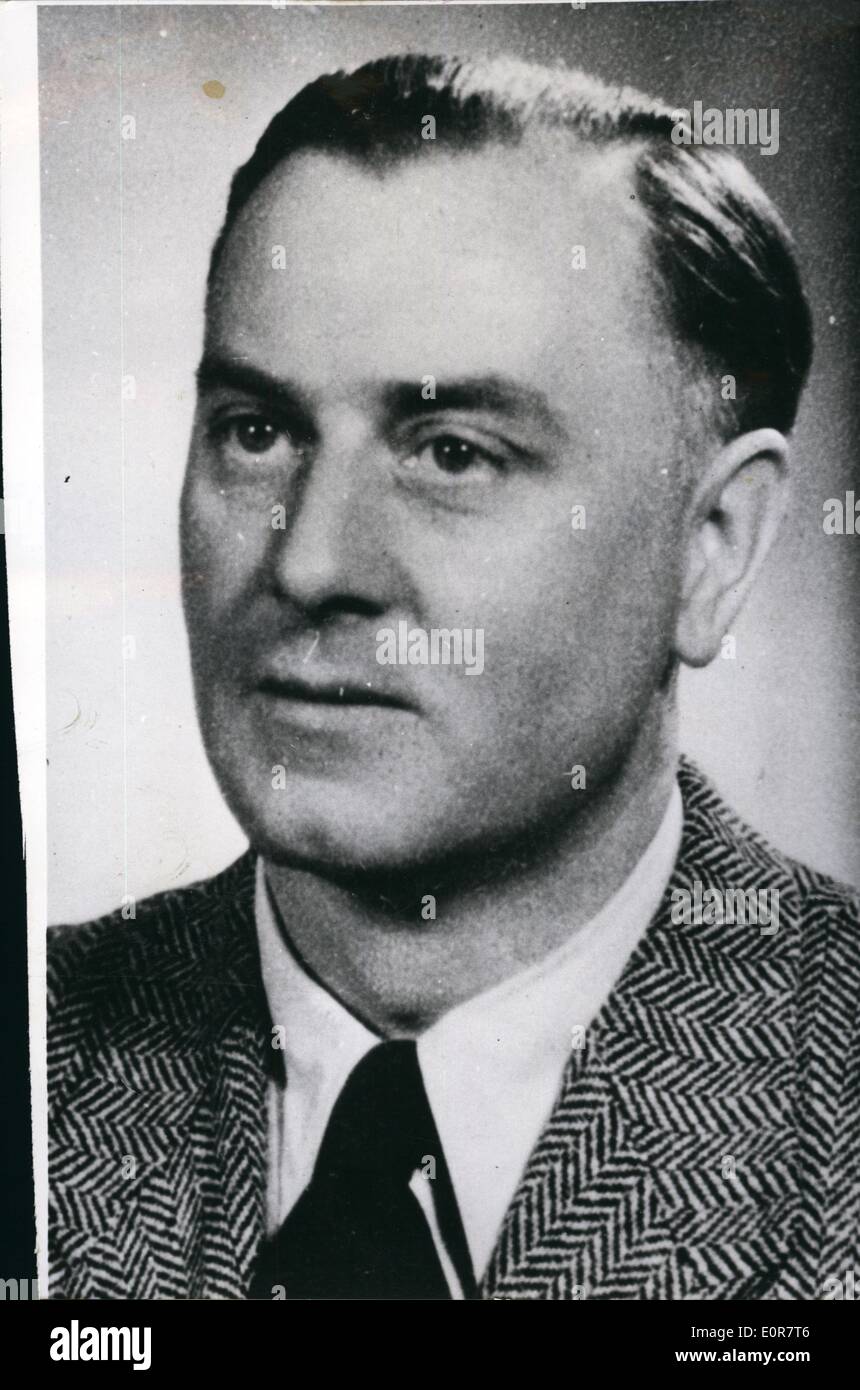 Lug. 07, 1958 - Dott. Eisele ricercato da Interpol: Dr. Med. Hans Eisele Foto Stock