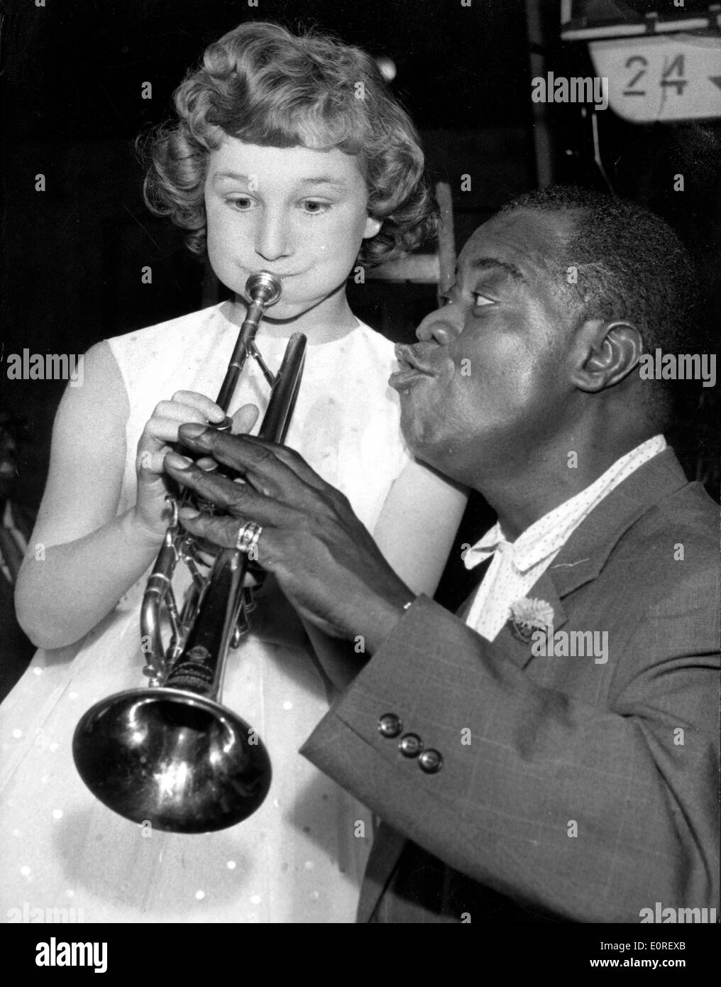 Louis Armstrong e Gabriele l'ultimo giorno di riprese "La Paloma' Foto Stock