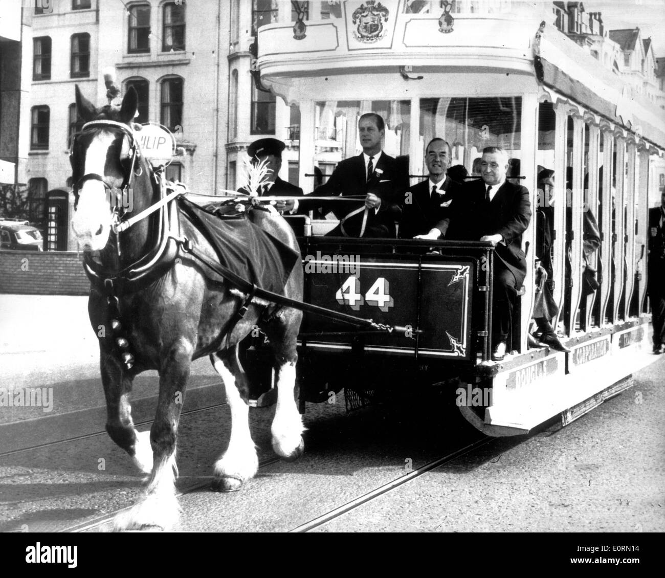 Il principe Filippo alla guida di un carro cavalli Foto Stock
