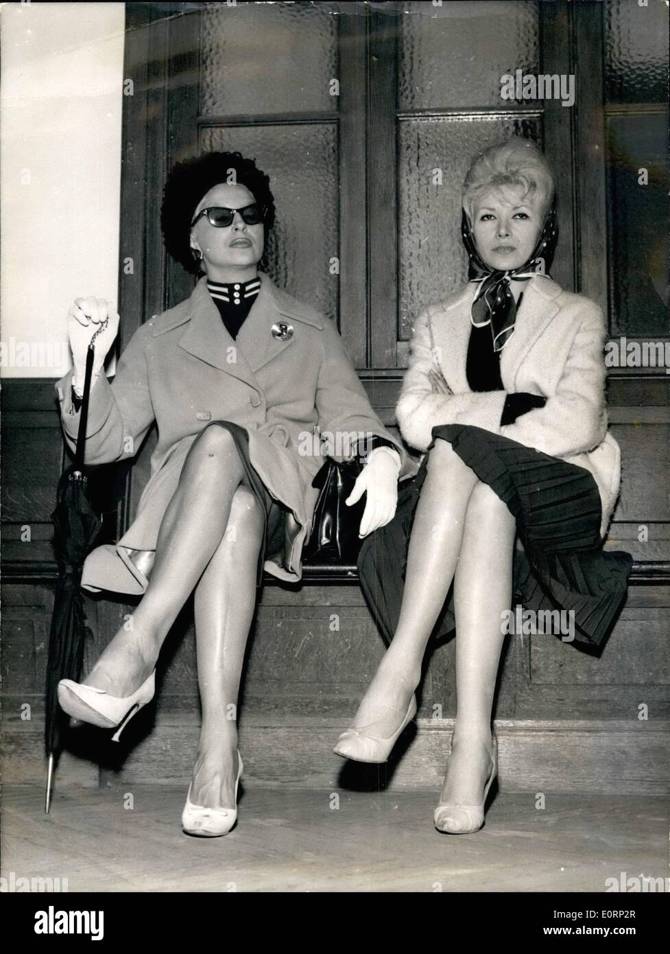 Strip tease immagini e fotografie stock ad alta risoluzione Alamy