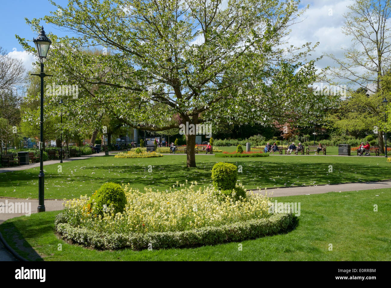 Abbey Gardens park a Winchester, Hampshire, Inghilterra, Regno Unito Foto Stock