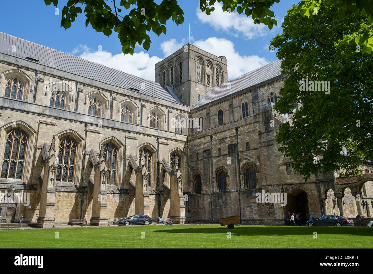 The Winchester Cathedral Immagini E Fotografie Stock Ad Alta the-winchester-cathedral-immagini-e-fotografie-stock-ad-alta