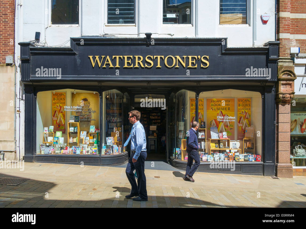 Waterstones bookshop high street, Winchester, England, Regno Unito Foto Stock