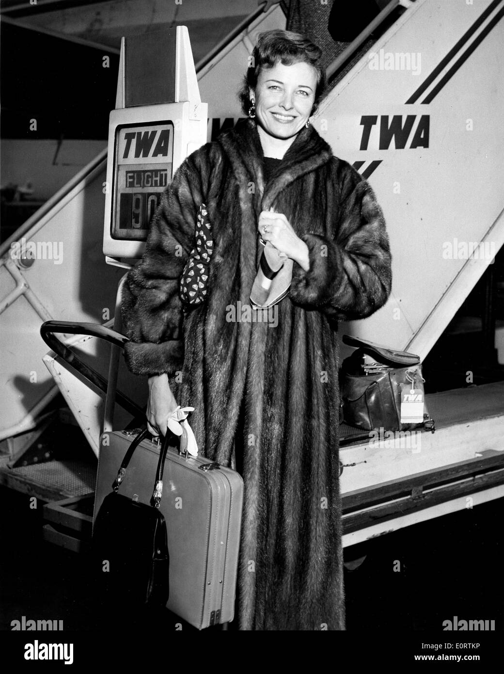 L'attrice Doris Day di salire a bordo di un TWA jet stream Foto Stock
