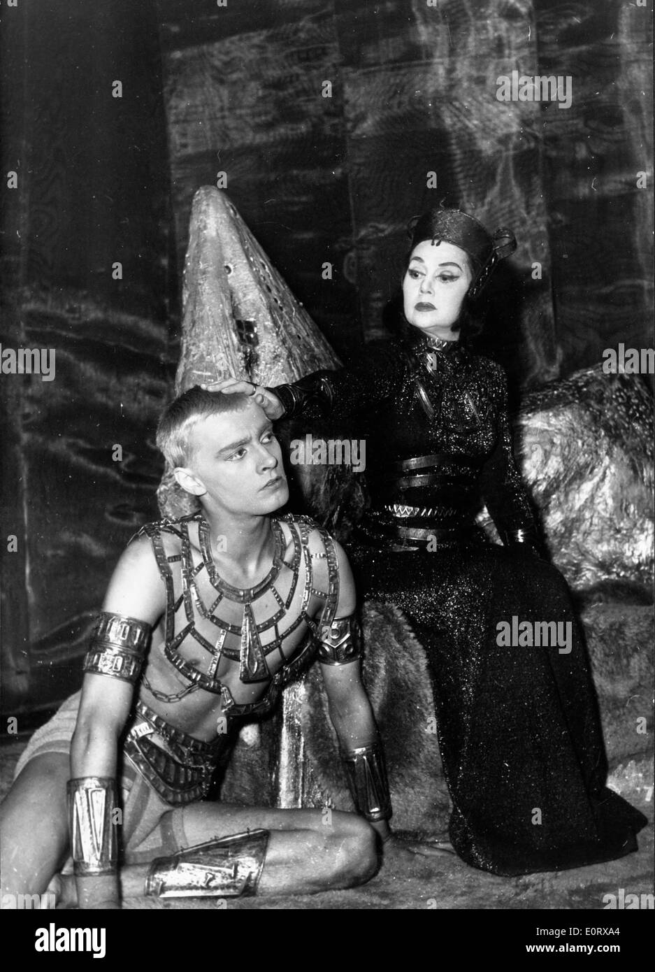 L'attrice Edwige Feuillere esegue come Cleopatra Foto Stock