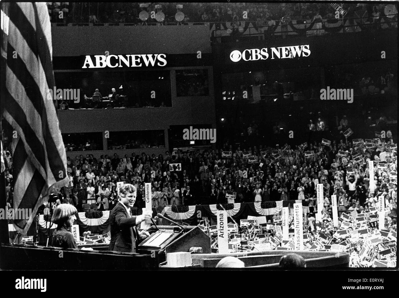 Stati Uniti Il senatore Edward "" Ted Kennedy a podio dando un discorso alla convenzione dei democratici. Foto Stock