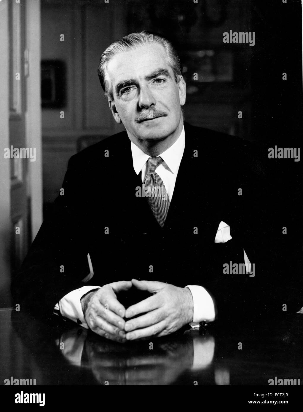 Ritratto del Primo Ministro Anthony Eden Foto Stock