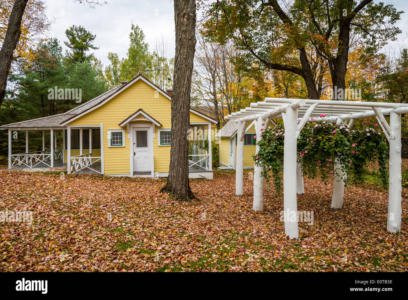 Il Kingswood Cottages del McKenzie King estate in Gatineau Park, Quebec, Canada. Foto Stock