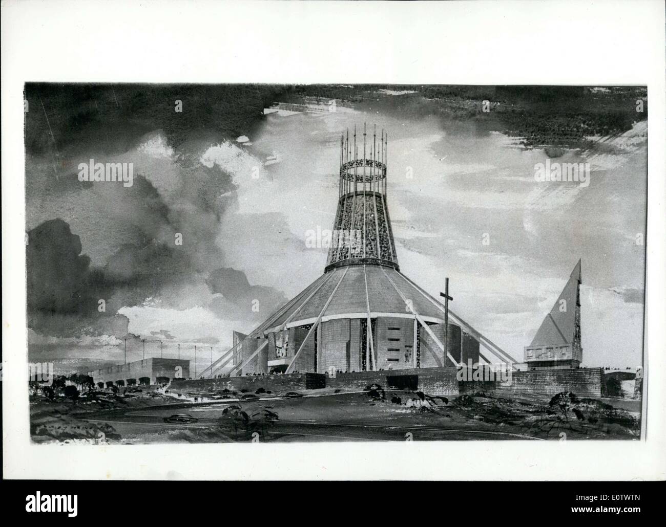 Agosto 19, 1960 - design vincente per ?1 millin Cattedrale: Mr.Frederick Gibberd, il progettista di HArlow New Town, Essex, ha vinto il concorso per la progettazione del ?1 milioni di Cattolici Romani Cattedrale metropolitana di Liverpool. Il suo design è stato accettato frpm 298 voci ed è in forma di cilindro 340 ft alta,.alta quasi quanto san Paolo. Sarà coronata da 16 pinnacoli, ogni ebaring una croce. La foto mostra un artista della impronta del design vincente per la Chiesa Cattolica Romana Cattedrale Metropolitana per il costruito in Liberpool. Foto Stock