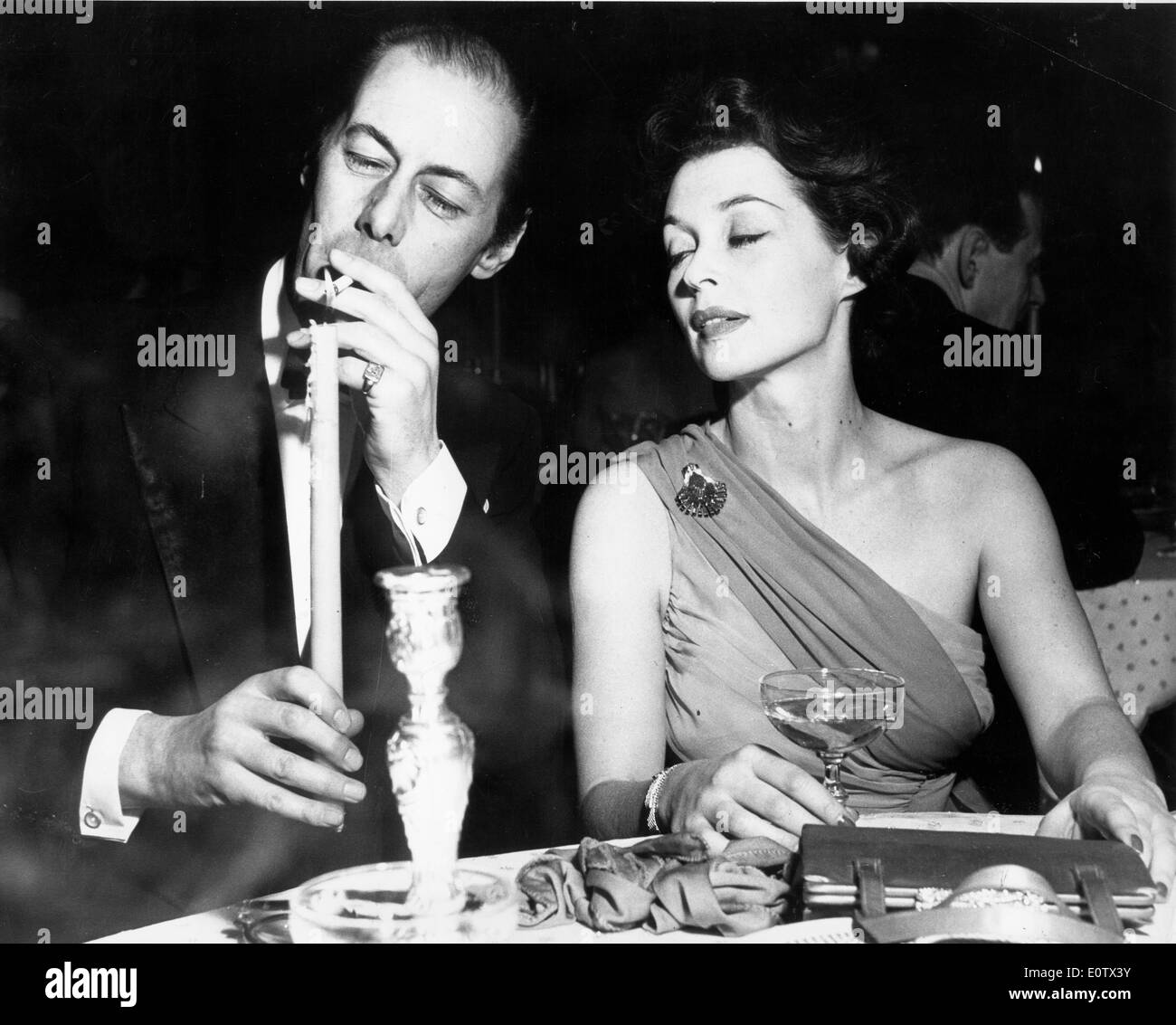 Attori Rex Harrison e Lilli Palmer ad una cena Foto Stock