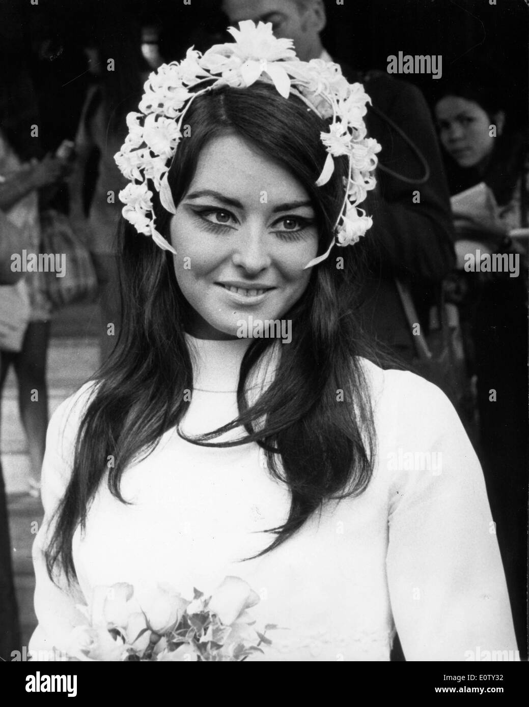 Ex Miss Edinburgh, Linda grigio, il giorno del matrimonio del musicista Barry Gibb. APRESS. Foto Stock