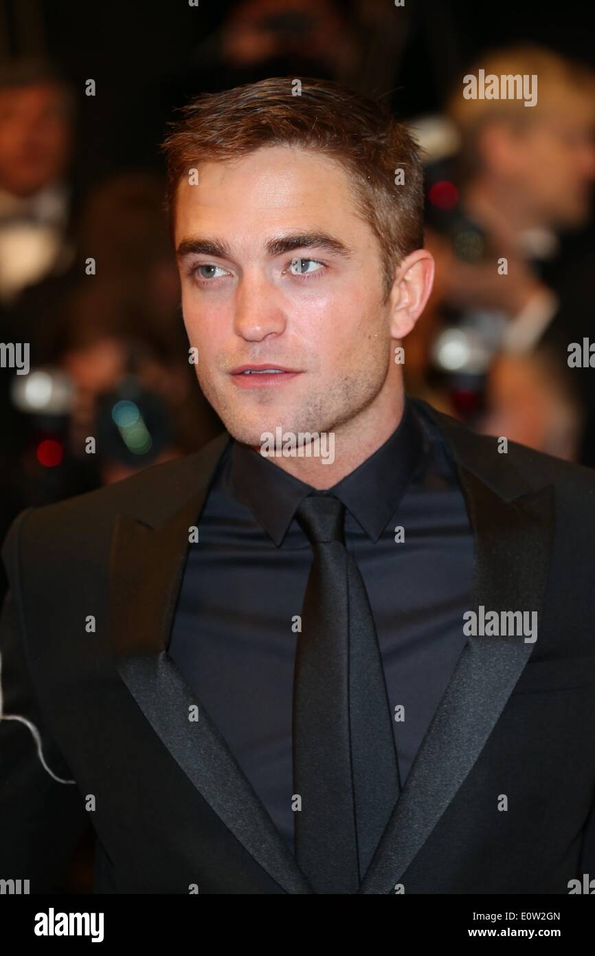 Attore Robert Pattinson assiste la premiere di 'Maps alle stelle" durante la 67th Cannes International Film Festival presso il Palais des Festivals a Cannes, Francia, il 19 maggio 2014. Foto: Hubert Boesl /dpa - Nessun servizio di filo- Foto Stock