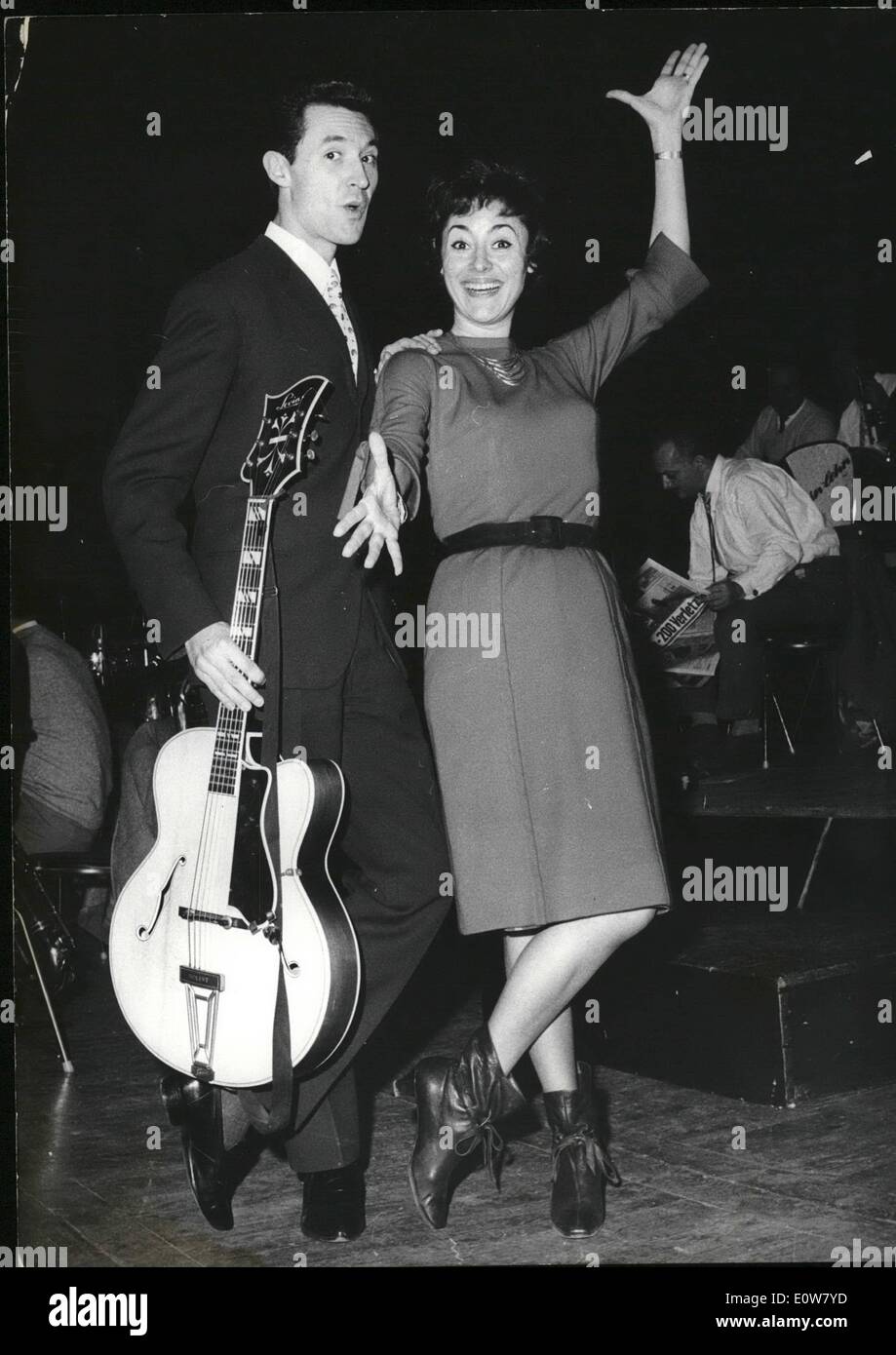 Gen 01, 1962 - 25 anni sul palco: Caterina Valente con un grande giubileo di gala show a Stoccarda (Germania) International mostra star Foto Stock