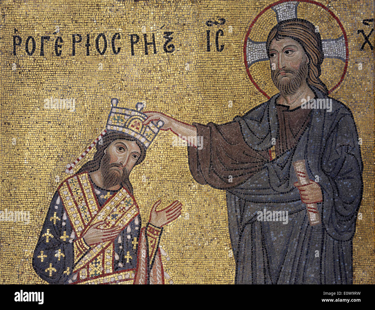 Ruggero II incoronato da Cristo, mosaico bizantino, la Chiesa della Martorana dal periodo normanno, Palermo, Sicilia, Italia Foto Stock