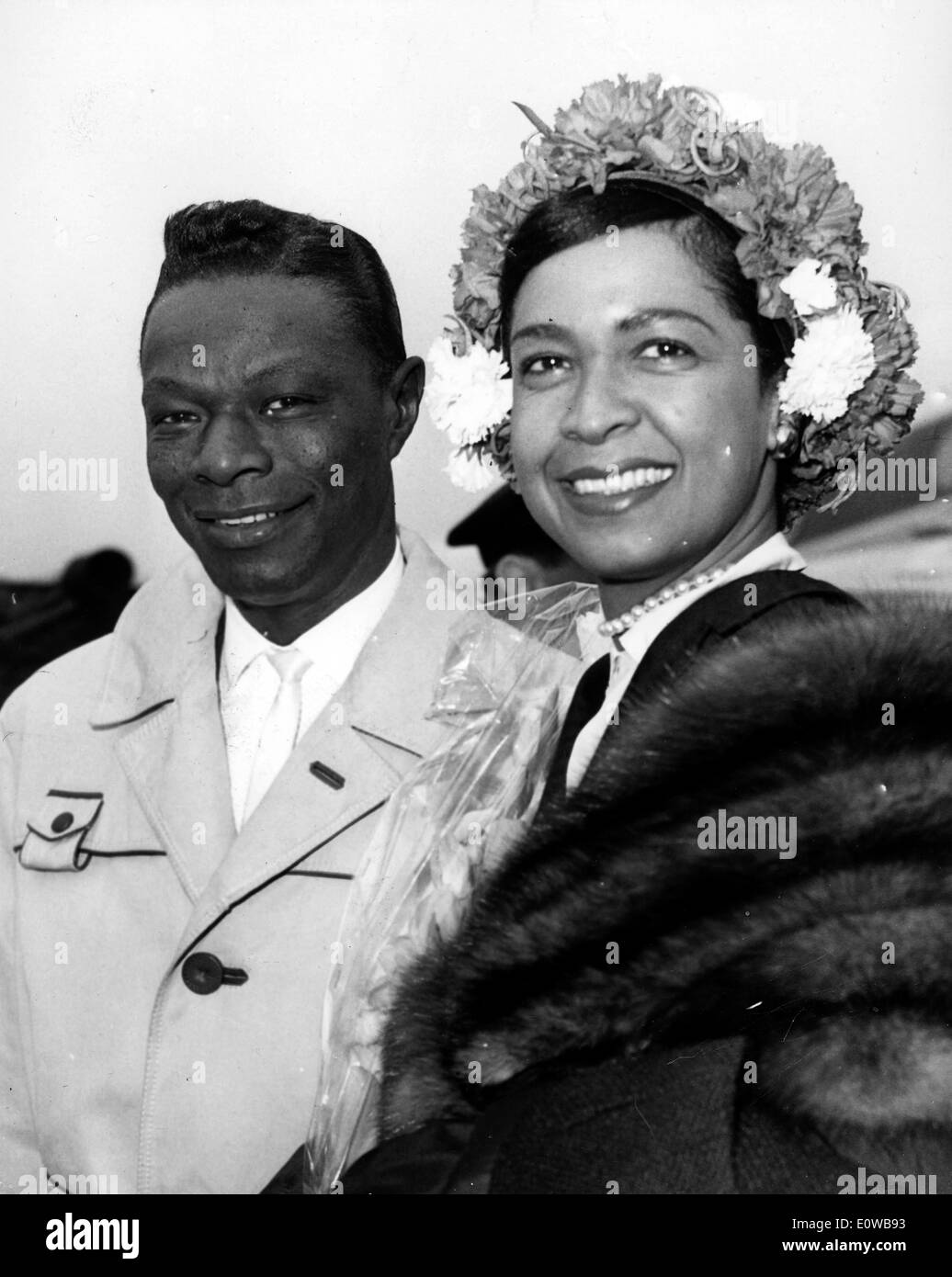 Musicista Nat King Cole con la moglie Maria Hawkins Ellington Foto Stock