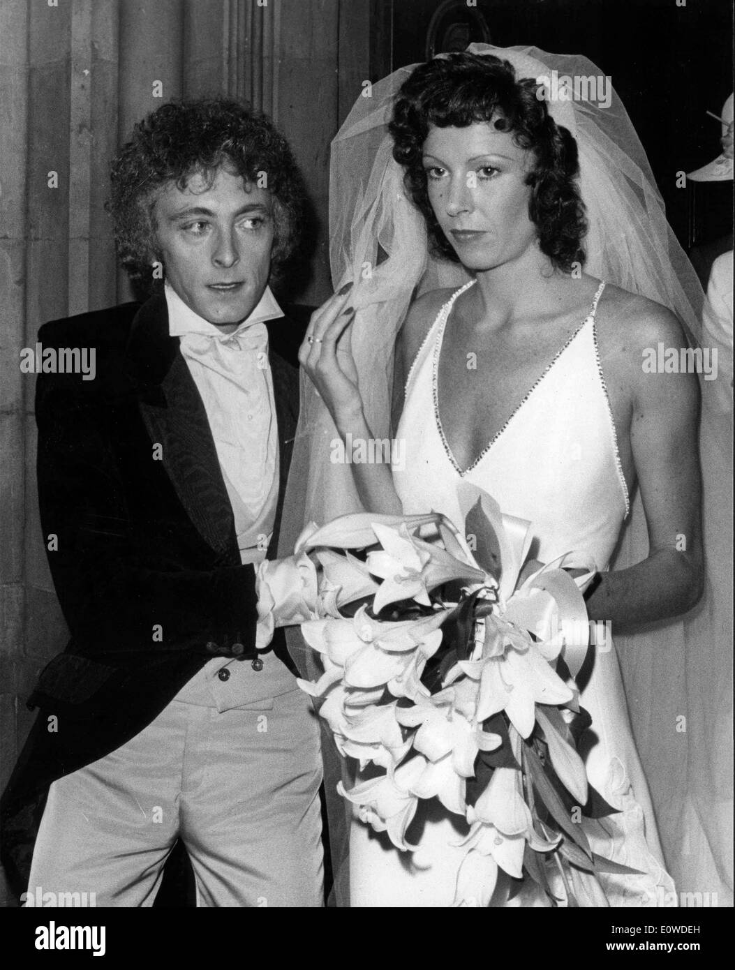 Record produttore Mike Leander e la sua sposa in occasione delle nozze Foto Stock
