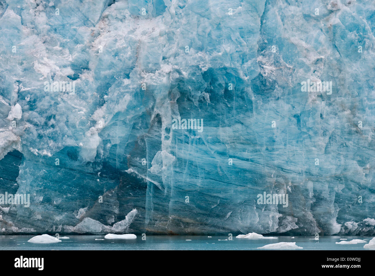 Scarps glaciale, Monacobreen ghiacciaio, Liefdefjorden fiordo, Spitsbergen, isole Svalbard Isole Svalbard e Jan Mayen, Norvegia Foto Stock