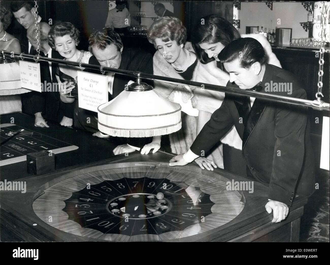 Ottobre 10, 1962 - PLAYBOY CLUB ad aprire a Barnet. Il playboy Club---residenziale esclusiva country club e nessuna connessione con Foto Stock