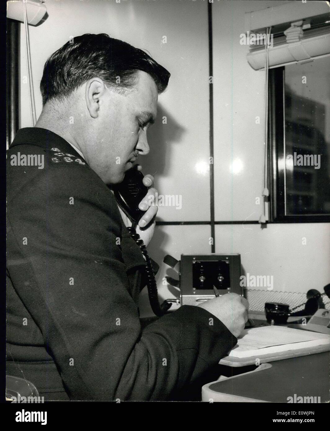 Mar 26, 1963 - Metropolitan Police - Nuovo mobile a una stazione di polizia: un Mobile a una stazione di polizia è stato sviluppato da Metropolitan Foto Stock