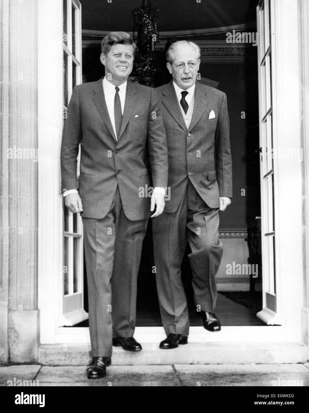 Il presidente Kennedy visite Harold Macmillan presso la sua casa di paese Foto Stock