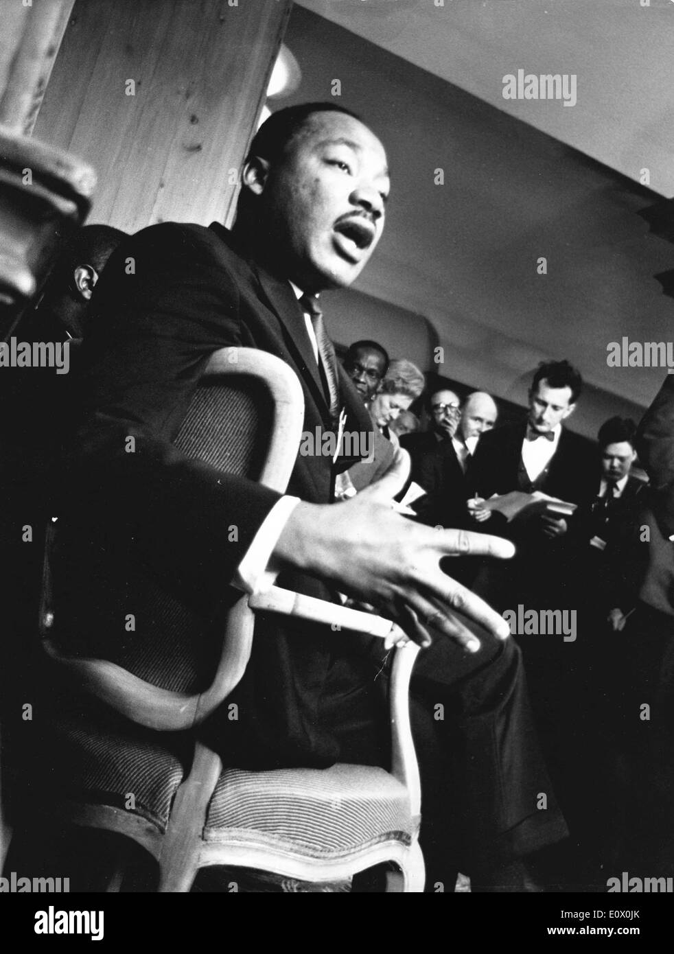 Martin Luther King Jr. in una sedia parlando a Londra Foto Stock