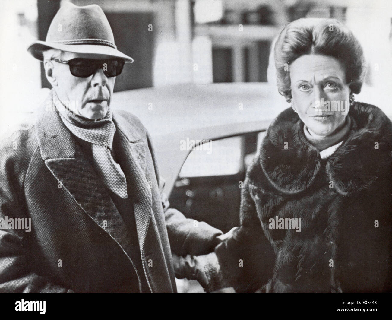 Il Duca e la Duchessa di arrivare a Claridge Hotel Foto Stock