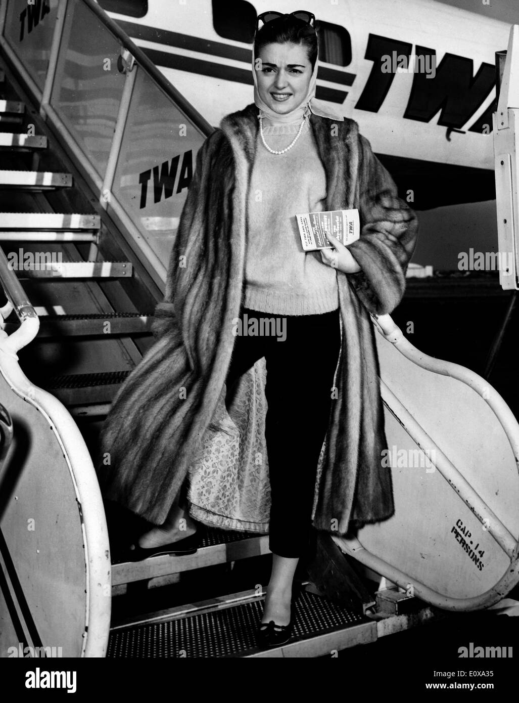 La cantante lirica Anna Maria Alberghetti in arrivo a New York Foto Stock