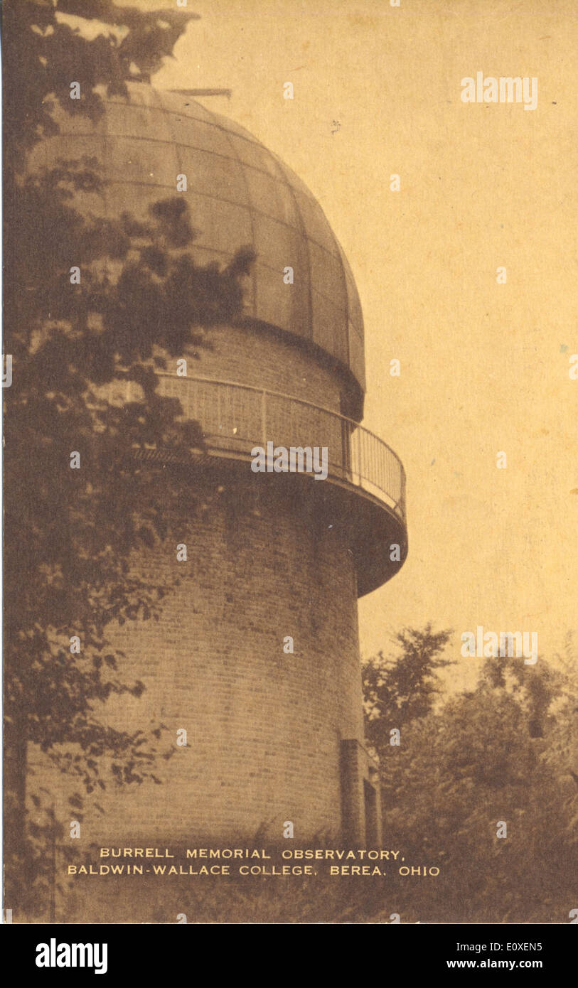 Il Burrell Memorial Observatory al Baldwin-Wallace College di Berea, Ohio, fu istituito per la ricerca astronomica e l'educazione. L'osservatorio dispone di una torre di osservazione ed è un sito storico per l'educazione alla scienza e all'astronomia. Foto Stock