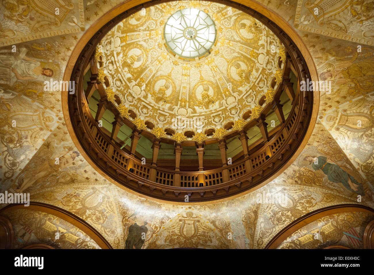 Soffitto a cupola del rinascimento spagnolo stile atrio al Flagler College (precedentemente il Ponce de Leon Hotel) in Sant'Agostino, FL. Foto Stock