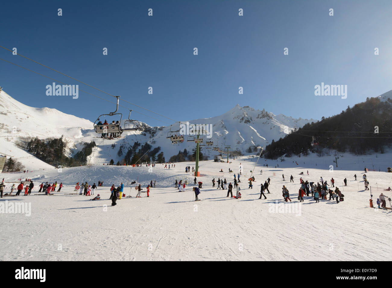 Le Mont-Dore ski resort, massiccio del Sancy, Auvergne, Francia Foto Stock