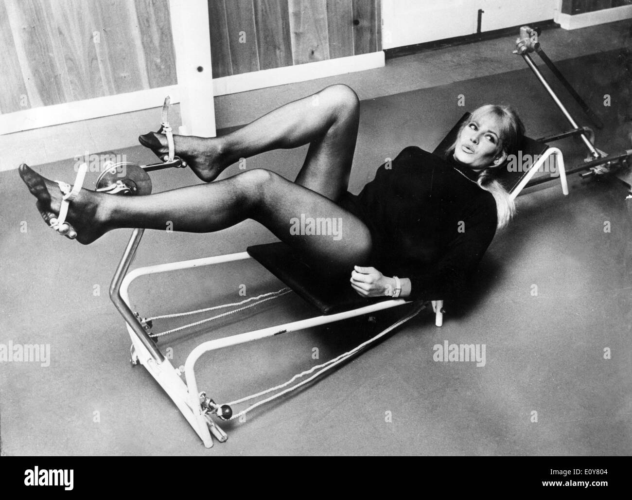 L'attrice Nathalie Delon lavora fuori Foto Stock