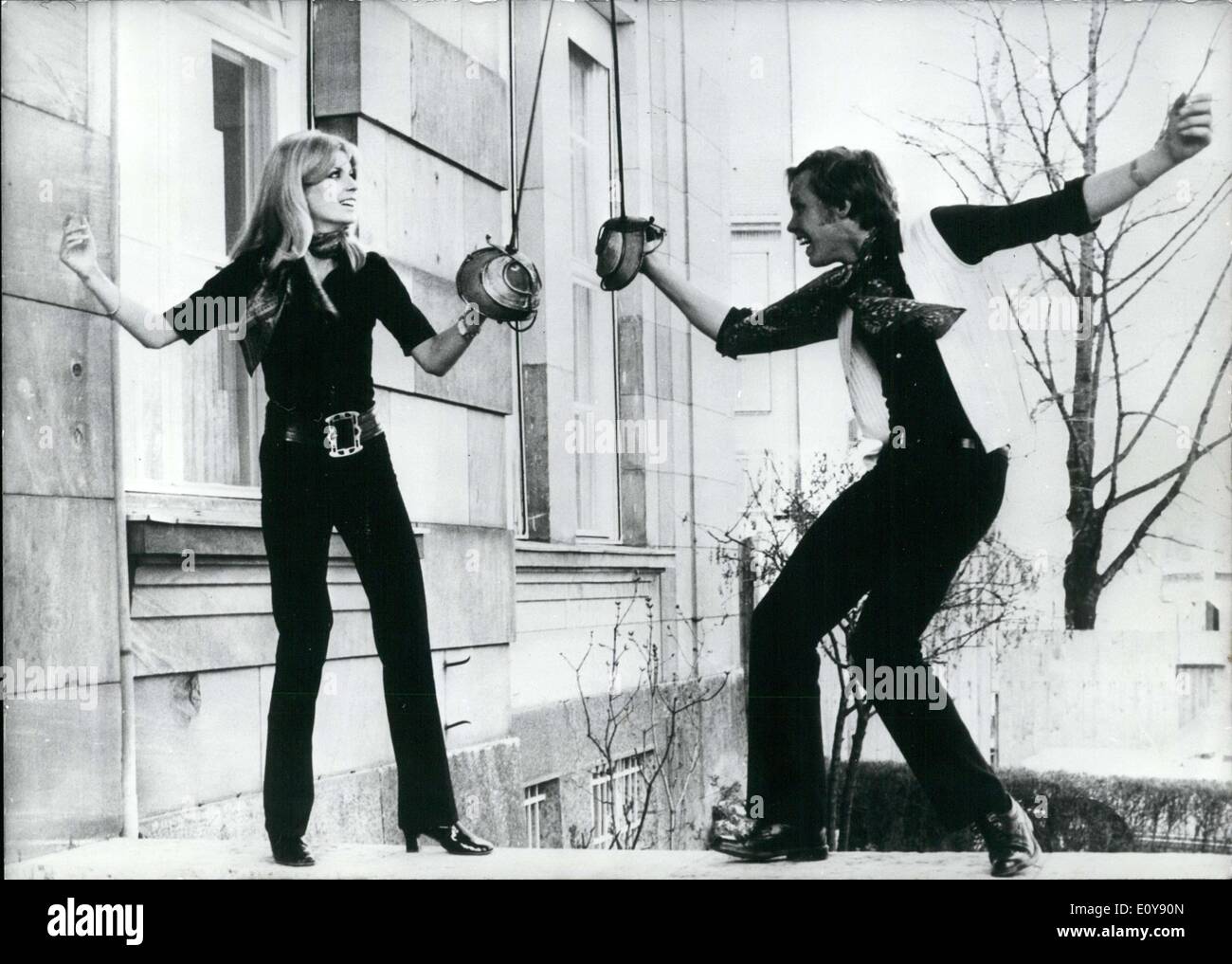 21 maggio 1969 - Nella foto sono Peter Kraus e Christiane Kr?ger. Essi sono stati i principali attori del liberatore diretto film ''Der Mann, der Liebe braucht. Foto Stock