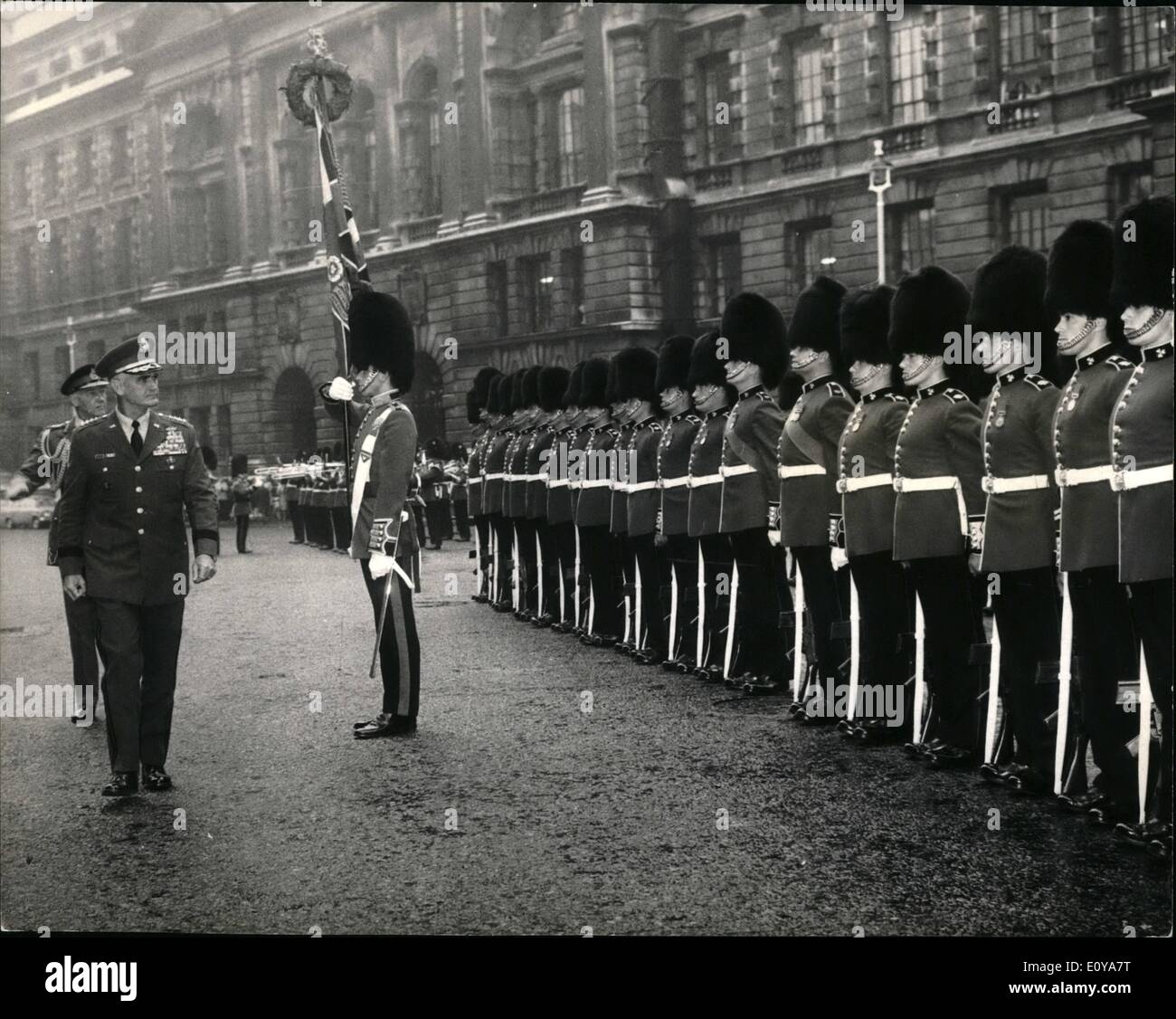 Sett. 09, 1969 - Il generale Westmoreland Visite Ministero della Difesa: General William C. Westmoreland, Capo del Personale, Stati Uniti Foto Stock