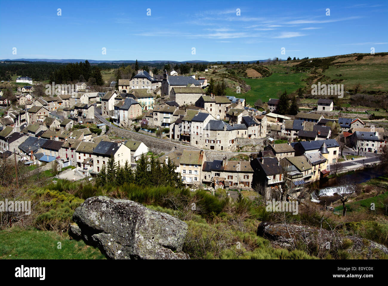 Villaggio di Serverette, Truyere valley, Gevaudan, Margeride, Lozère, Languedoc-Roussillon, Francia, Europa Foto Stock