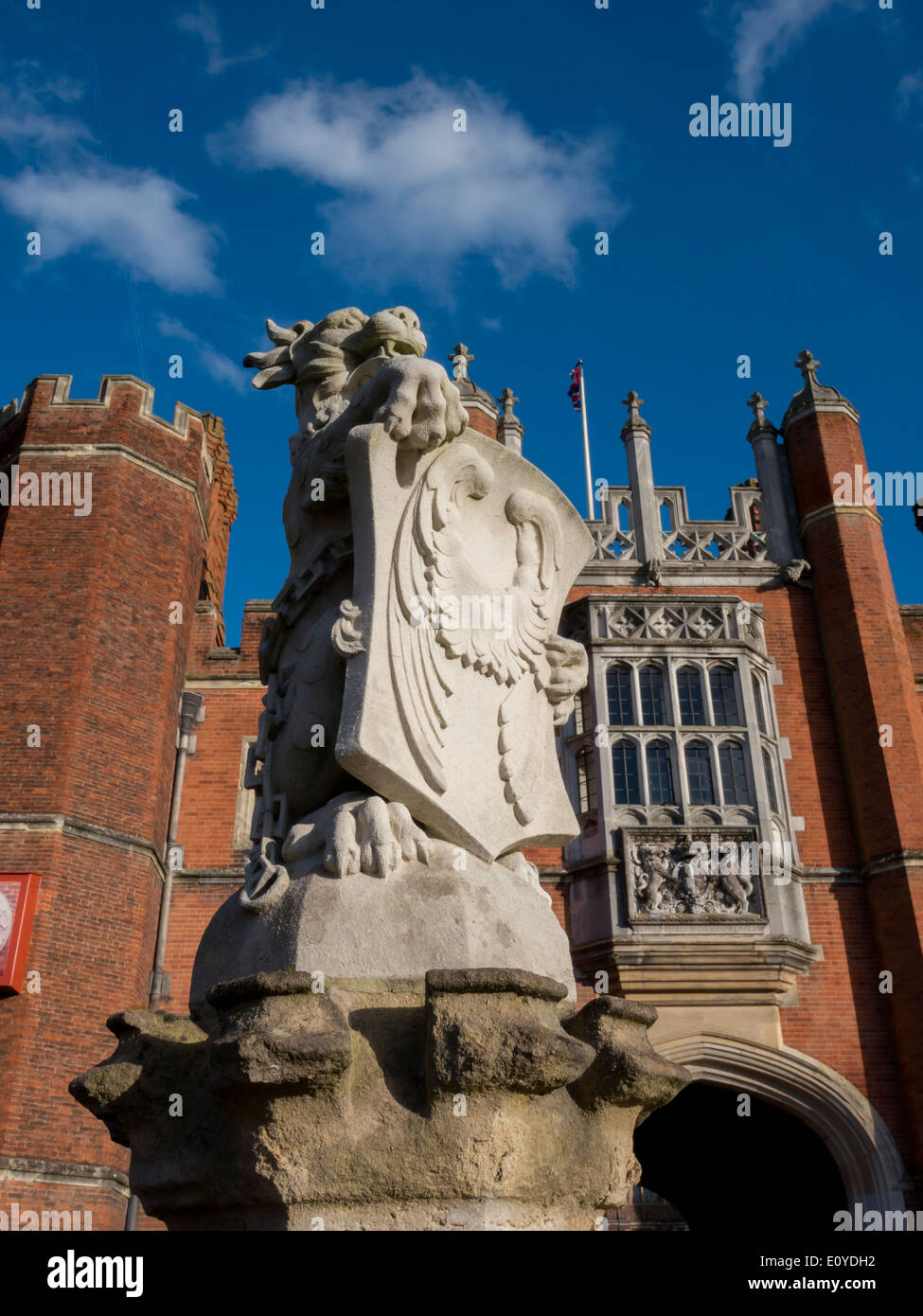 Europa, Regno Unito, Inghilterra, London, Hampton Court faccia ovest Foto Stock