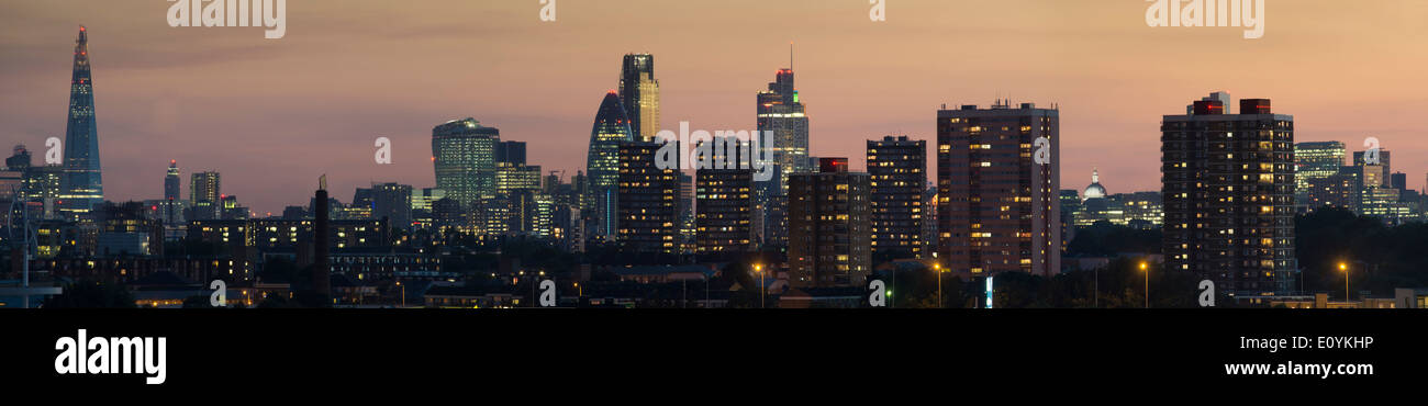 Regno Unito, Inghilterra, Londra, Città panorama tramonto Foto Stock