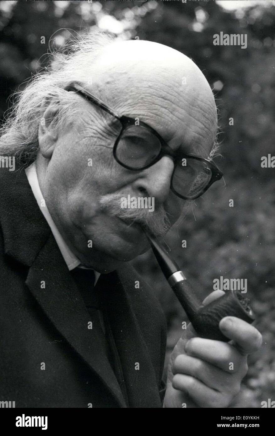 Agosto 26, 1970 - Ritratto del biologo francese e scrittore Jean Rostand Foto Stock