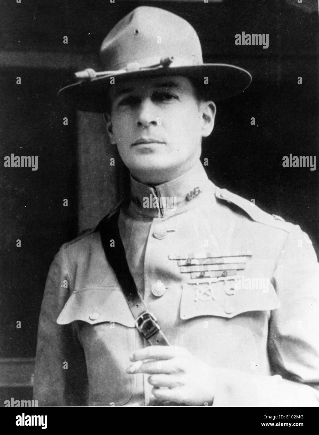 Generale americano e Maresciallo di Campo dell'esercito filippino DOUGLAS MACARTHUR (26 gennaio 1880 aprile 5, 1964) Foto Stock