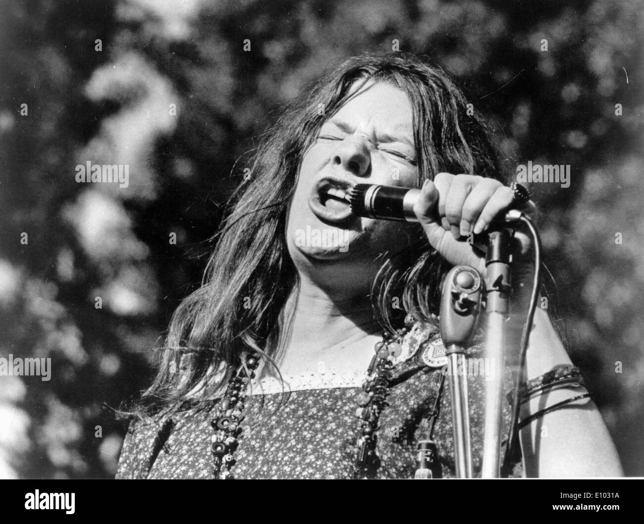 La cantante Janis Joplin esegue in concerto Foto Stock